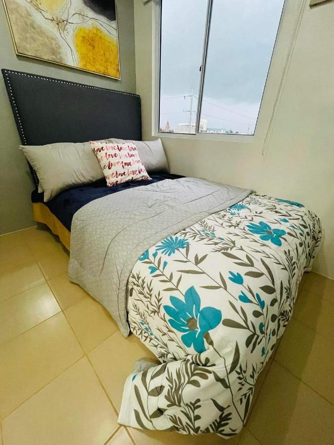 Lovely 2 Bedroom Condo Unit Iloilo City Exterior photo